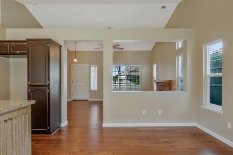 976 Oak Grove Rd, Modesto, CA 95351 photo 16