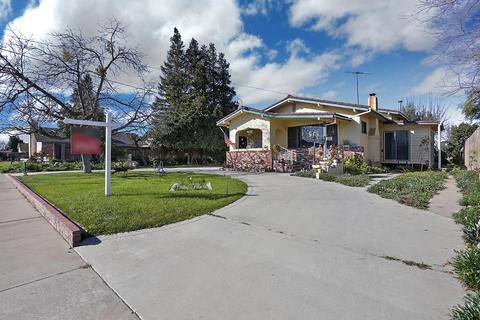 1051 Robert Ave, Ripon, CA 95366 photo 2