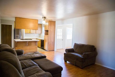 618 Baker Dr, Ripon, CA 95366 photo 3