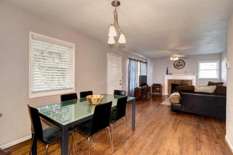 4545 Garfield Ave, Carmichael, CA 95608 photo 2