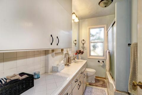 4545 Garfield Ave, Carmichael, CA 95608 photo 33