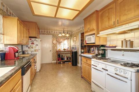 4545 Garfield Ave, Carmichael, CA 95608 photo 25