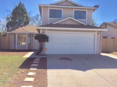 1316 Dezzani Ln, Modesto, CA 95358 photo 2