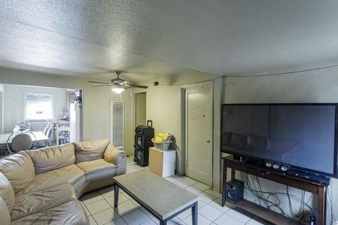 1811 Denver St, Modesto, CA 95358 photo 3
