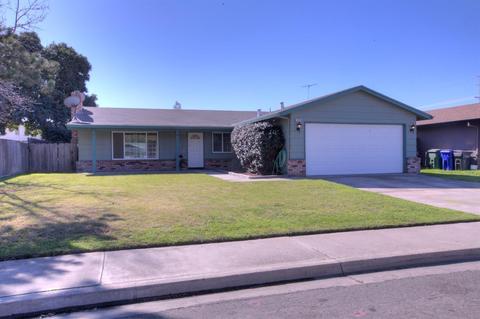 1620 Gomes Ln, Turlock, CA 95382 photo 2