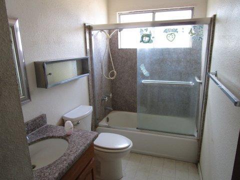 1020 Sonora Ave, Modesto, CA 95351 photo 3