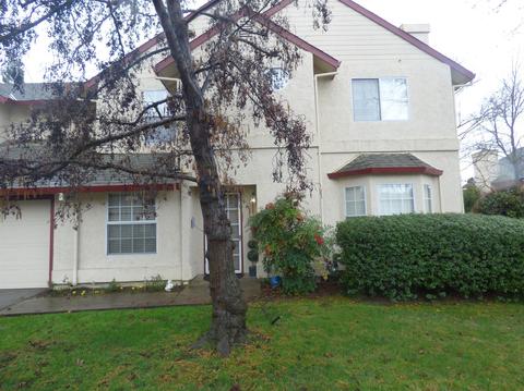 3824 Olivebranch Ln, Carmichael, CA 95608 photo 2