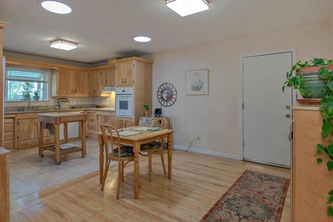 1217 Beech Ln, Davis, CA 95616 photo 5