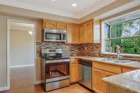 135 Carmel Way, Tracy, CA 95376 photo 9