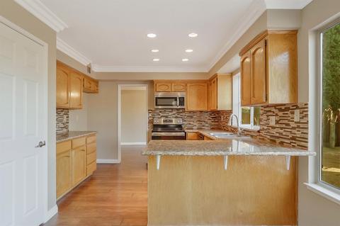135 Carmel Way, Tracy, CA 95376 photo 8