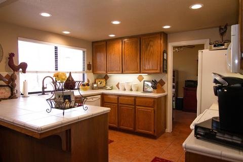581 Nancy Dr, Ripon, CA 95366 photo 8