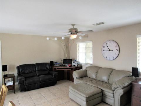 1561 Nicklaus Way, Manteca, CA 95337 photo 4