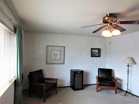 1561 Nicklaus Way, Manteca, CA 95337 photo 2