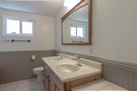 406 Helen Ave, Modesto, CA 95354 photo 8