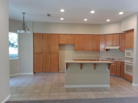 421 The Blf, Modesto, CA 95355 photo 9