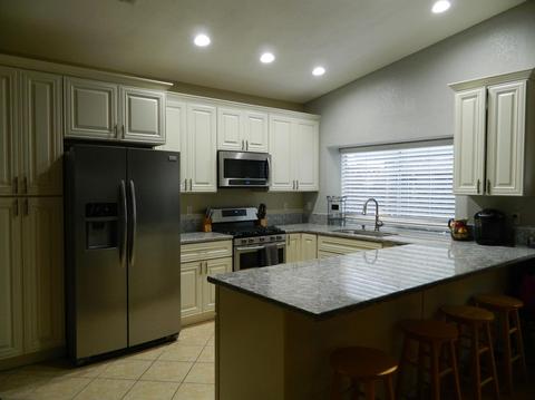 2700 Oaklawn Dr, Modesto, CA 95355 photo 2