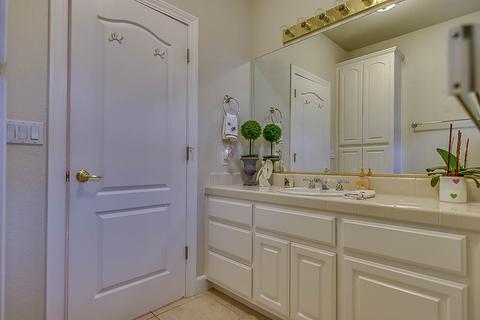 1032 River Pointe Dr, Lodi, CA 95240 photo 7