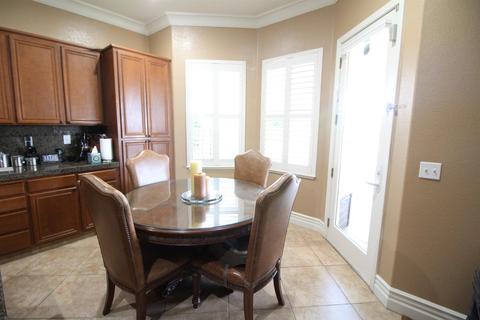 1098 Foxfire Dr, Manteca, CA 95337 photo 9