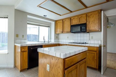 1266 Eagle St, Tracy, CA 95376 photo 5