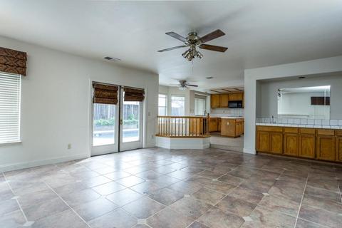 1266 Eagle St, Tracy, CA 95376 photo 4