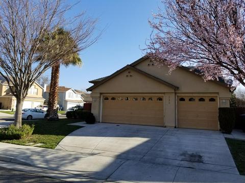 282 Fairmont Ln, Tracy, CA 95376 photo 2