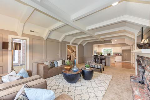 1448 Kingsford Dr, Carmichael, CA 95608 photo 2