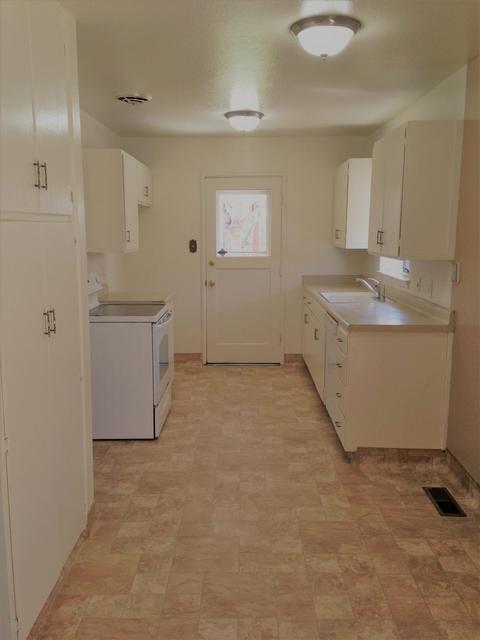 628 E Longview Ave, Stockton, CA 95207 photo 3