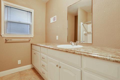 116 Park St, Lodi, CA 95240 photo 17