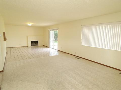 3309 Colonial Dr, Modesto, CA 95350 photo 9
