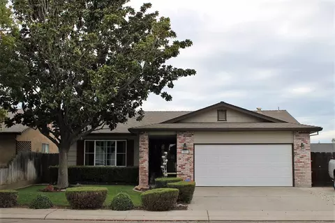 703 Emerald Pl, Manteca, CA 95336 photo 1