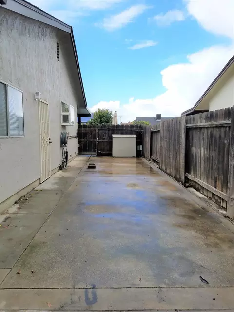 703 Emerald Pl, Manteca, CA 95336 photo 24