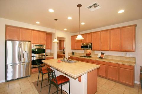 923 Campfire Cir, Rocklin, CA 95765 photo 3