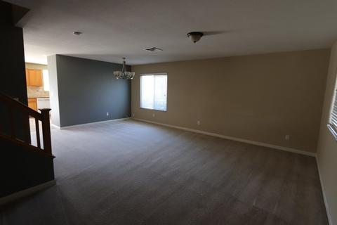 2024 Amaretto Dr, Modesto, CA 95356 photo 3
