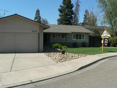 2545 Hampton Way, Turlock, CA 95382 photo 2
