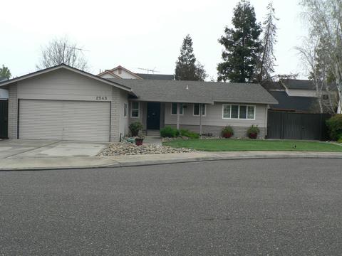 2545 Hampton Way, Turlock, CA 95382 photo 3