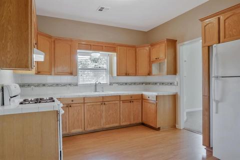 206 E 9th St, Tracy, CA 95376 photo 7