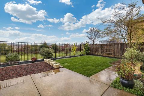 882 Bluestone Cir, Folsom, CA 95630 photo 32