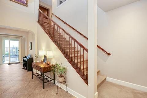 882 Bluestone Cir, Folsom, CA 95630 photo 2