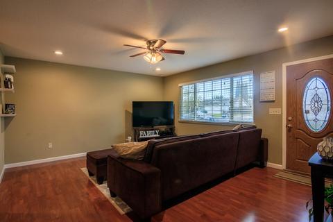 787 Pebble Way, Manteca, CA 95336 photo 4