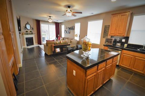 1068 Miel St, Manteca, CA 95337 photo 4