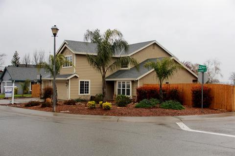 5730 Summit Dr, Rocklin, CA 95765 photo 2