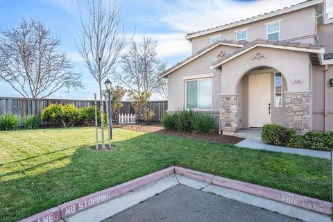 16295 Canoe Pass Ln, Lathrop, CA 95330 photo 2