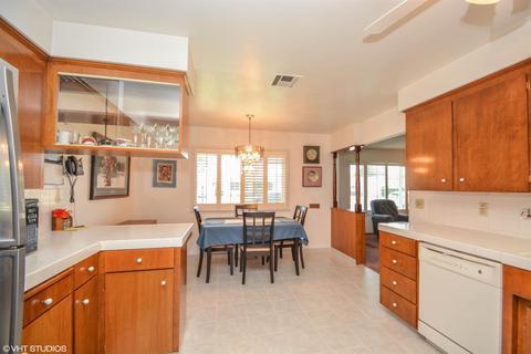 9 S Cambridge Dr, Lodi, CA 95242 photo 4