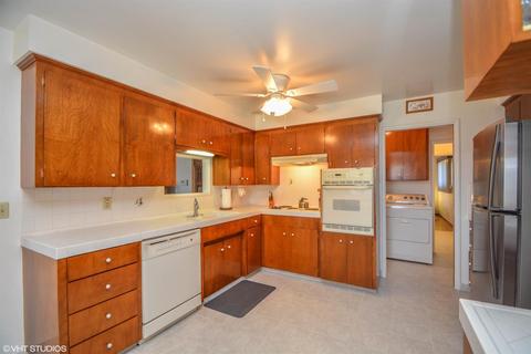 9 S Cambridge Dr, Lodi, CA 95242 photo 3