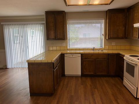 212 Rainier Dr, Lodi, CA 95242 photo 9