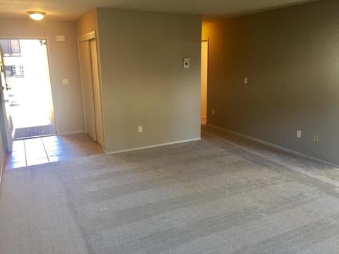 473 Cherry Ln #E, Manteca, CA 95337 photo 2