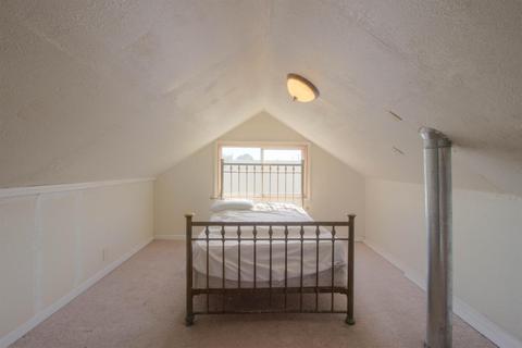 1633 Vernon Ave, Modesto, CA 95351 photo 10