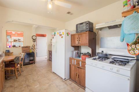 1633 Vernon Ave, Modesto, CA 95351 photo 4