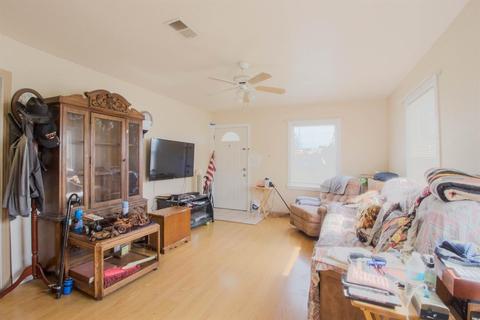 1633 Vernon Ave, Modesto, CA 95351 photo 3