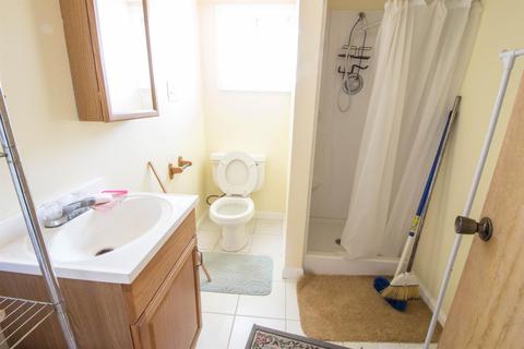 1633 Vernon Ave, Modesto, CA 95351 photo 12